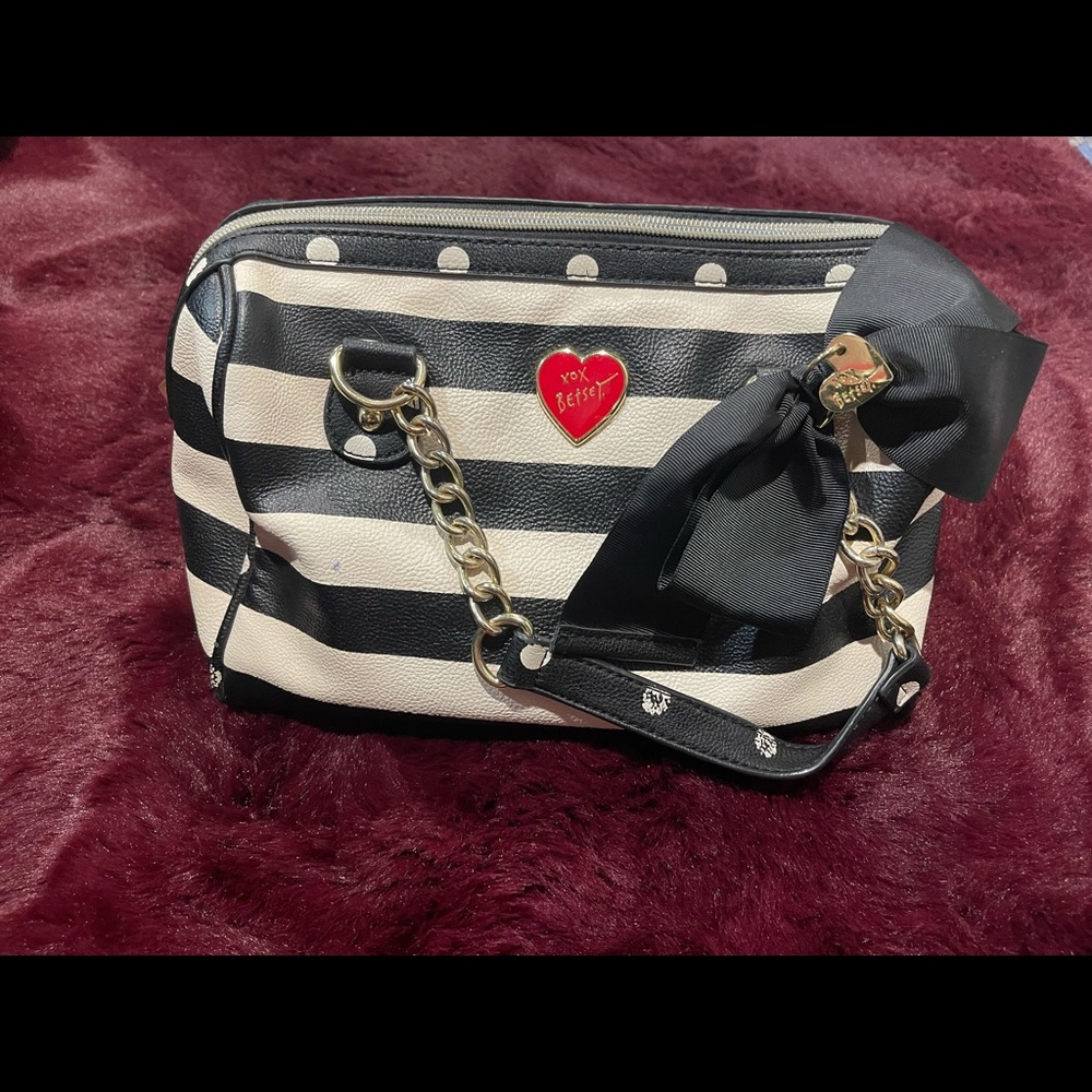 Betsey Johnson handbag black & cream